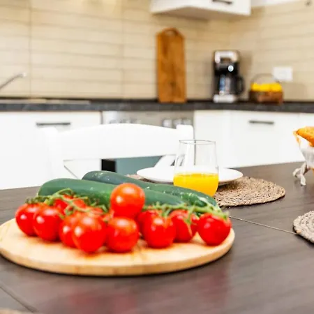 Вилла Stone Zahara Лижнян