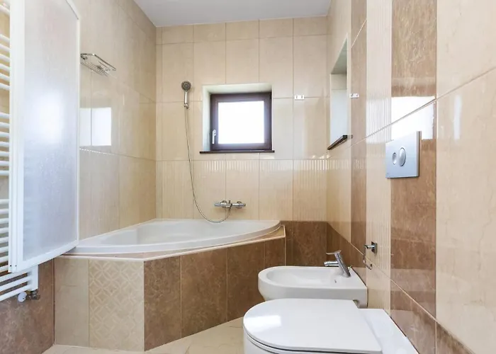 Villa Stone Zahara Ližnjan