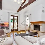 Stone Zahara וילה *