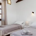 Stone Zahara וילה