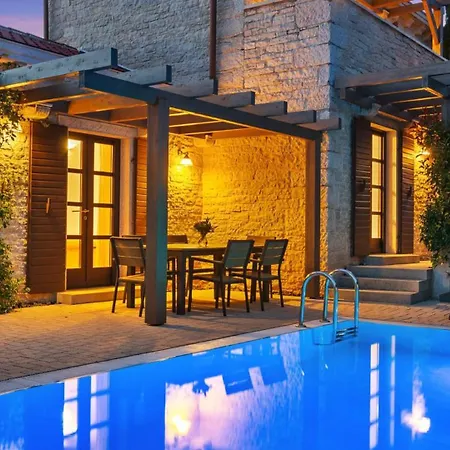 וילה Stone Zahara *